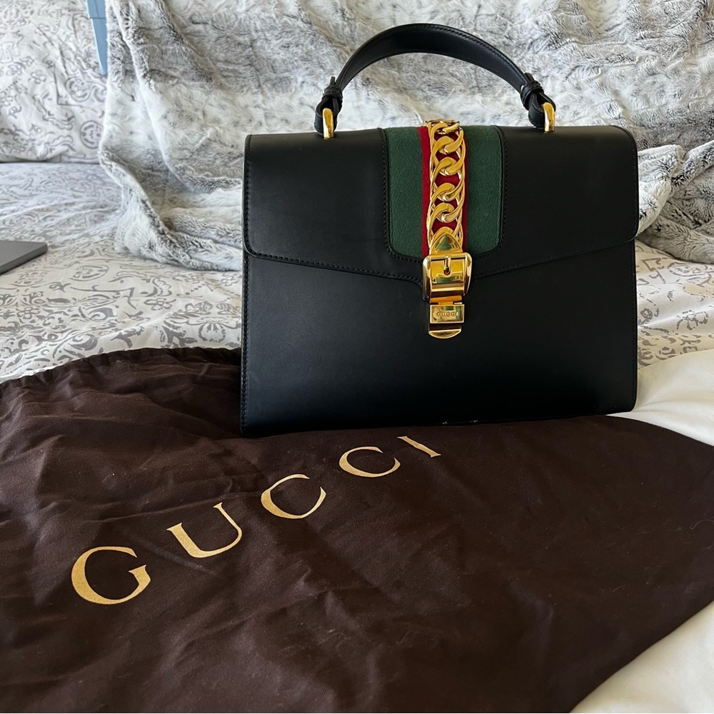 Gucci Calfskin Medium Sylvie Top Handle Bag Black